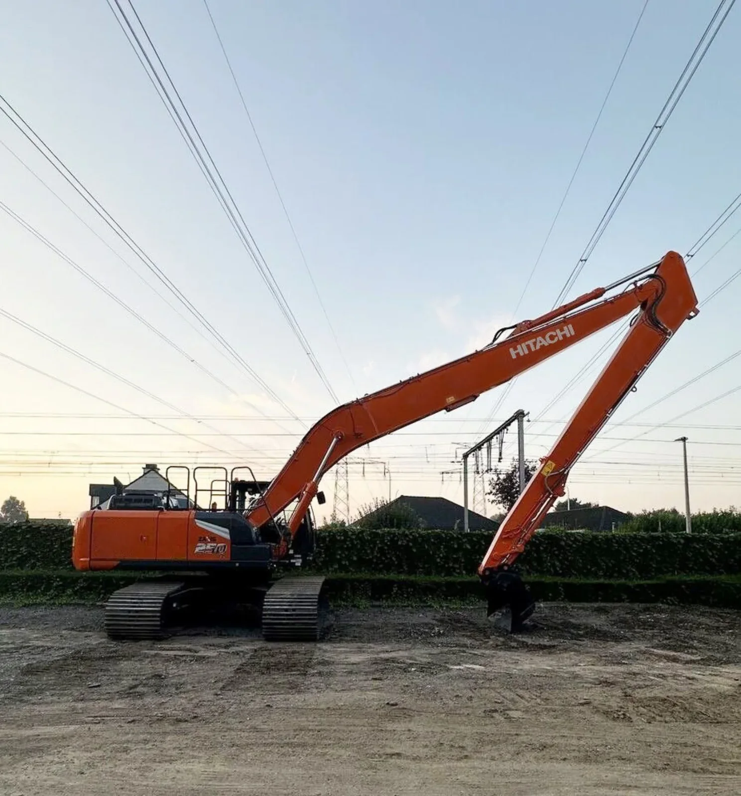 Hitachi LANDCROS ZX250LC-7H SLF at work