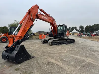 Actual stock photo 8 of Hitachi LANDCROS ZX210LC-7H, stock 008522