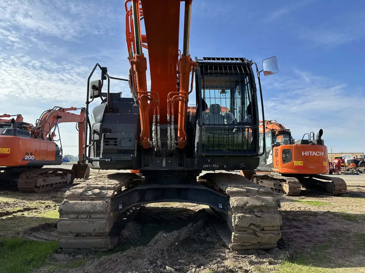 Actual stock photo 3 of 2020 Hitachi LANDCROS ZX225USRK-6, stock 017860