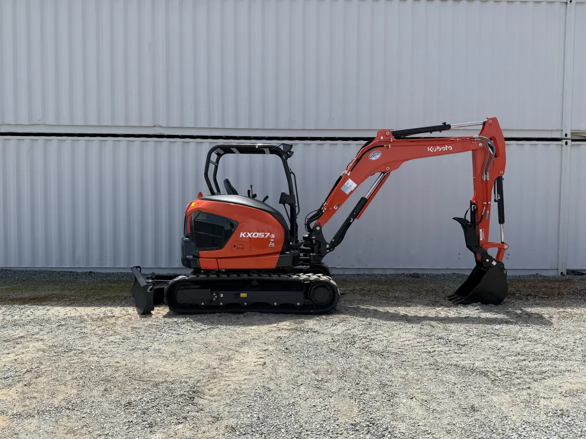 Actual stock photo 2 of Kubota Construction KX057-5R1AP, stock 021545