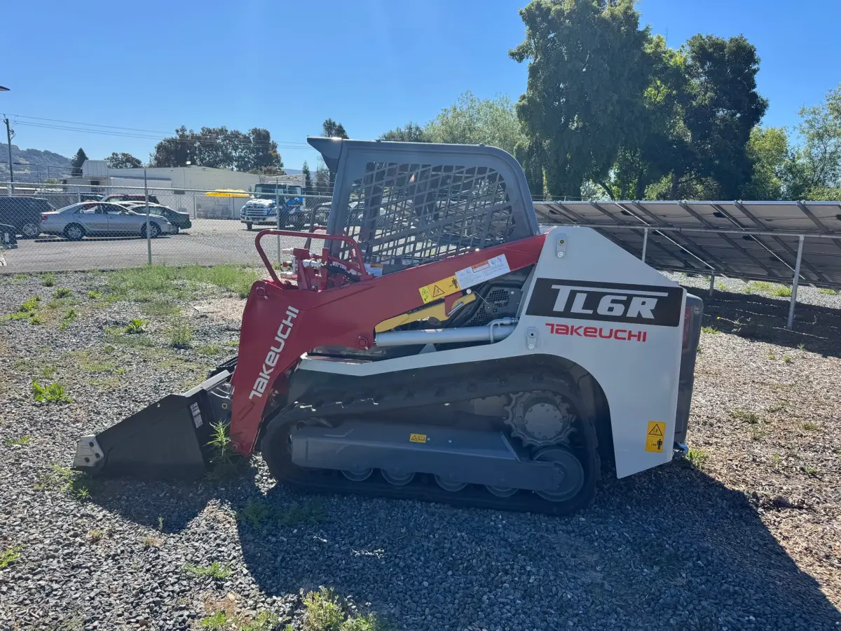 Actual stock photo 4 of Takeuchi TL6R, stock 026480
