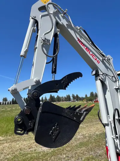 Actual stock photo 10 of Takeuchi TB335R-CRA, stock 001943