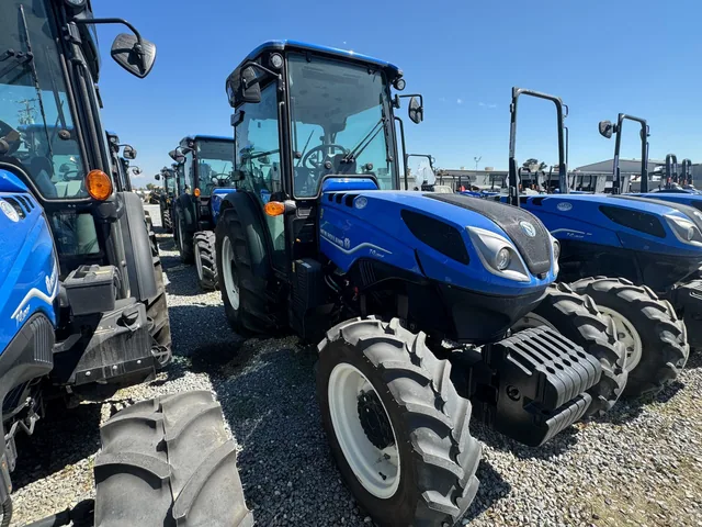 Actual stock photo 4 of 2023 New Holland T4.120F T4B, stock 001470