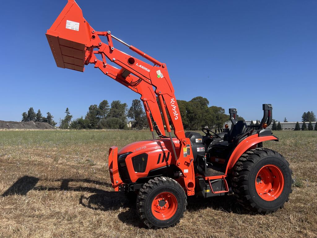 Actual stock photo of Kubota L5070PRM, stock 024280