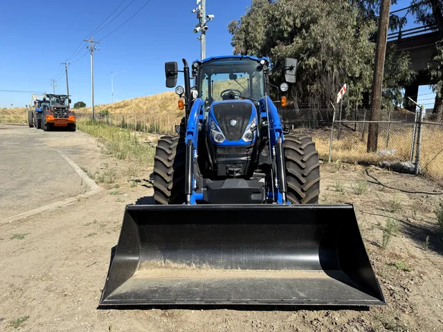 Actual stock photo 4 of New Holland POWERSTAR120, stock 027356