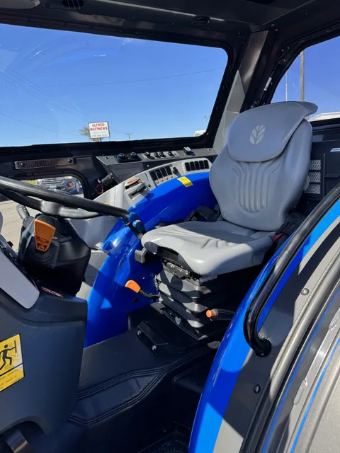 Actual stock photo 6 of New Holland T4.120F T4B, stock 002305