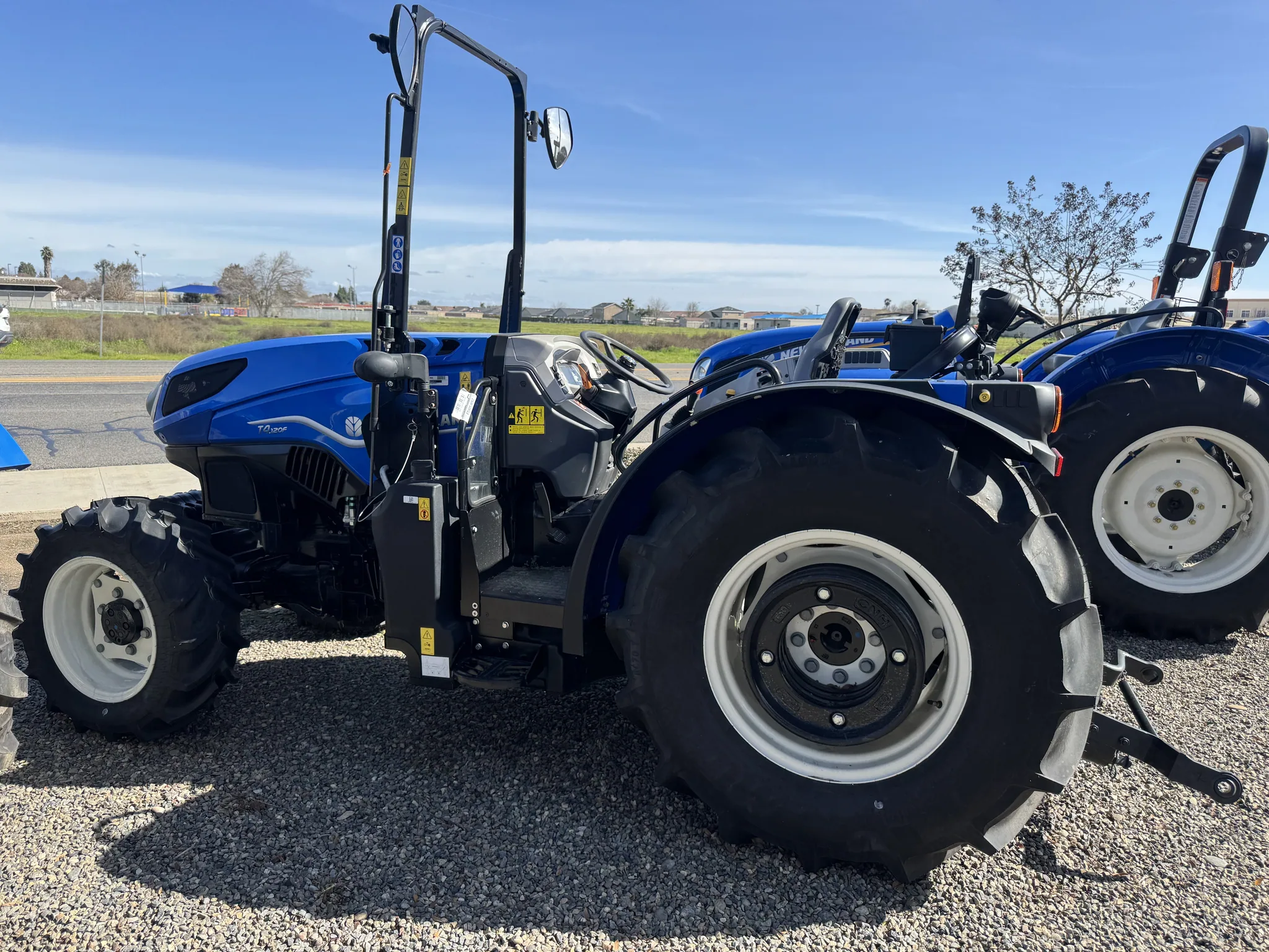 Actual stock photo of New Holland T4.120F T4B, stock 008058