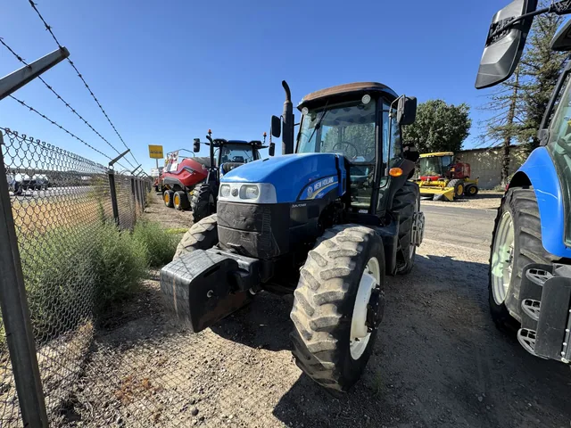 Actual stock photo 2 of 2013 New Holland TS6.140C4WD, stock 026792