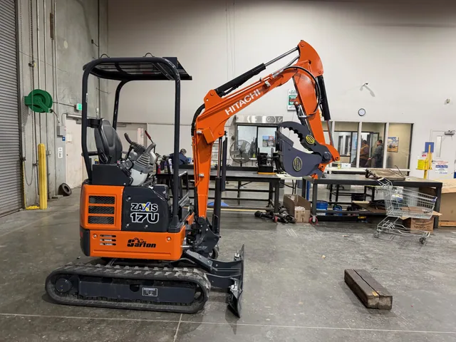 Actual stock photo 6 of Hitachi LANDCROS ZX17U-5N, stock 019639