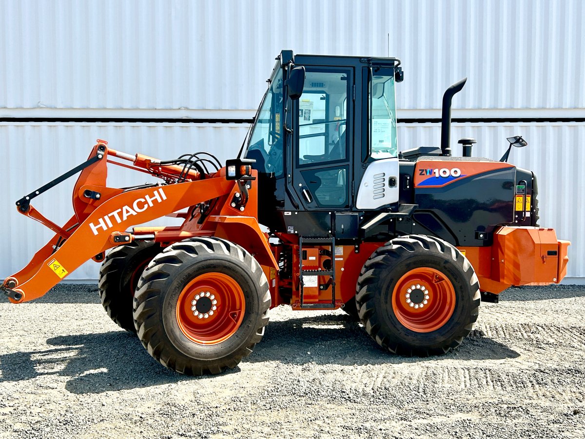Actual stock photo of Hitachi LANDCROS ZW100-6, stock 008528