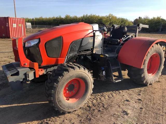 Actual stock photo 3 of Kubota M6L-111SDS, stock C91419