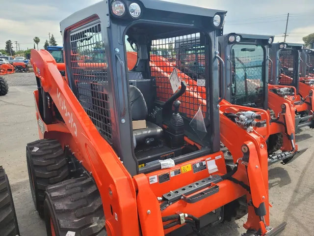 Actual stock photo 2 of Kubota Construction SSV75PHFR, stock 024511