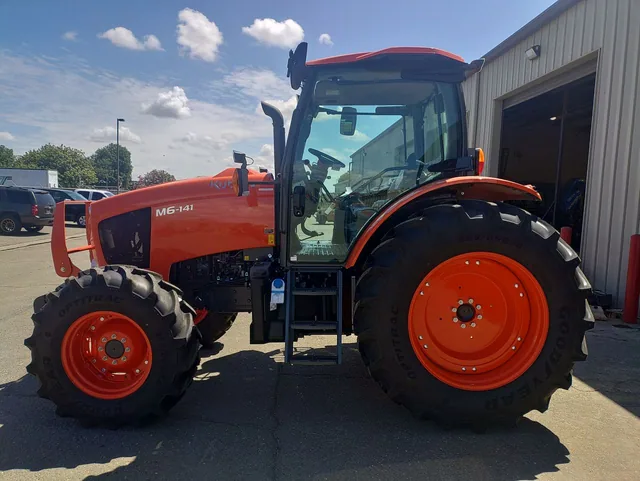 Actual stock photo 5 of Kubota M6-141DTC-F-, stock 023990