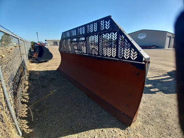 Actual stock photo 2 of Grouser 770-16, stock A49131