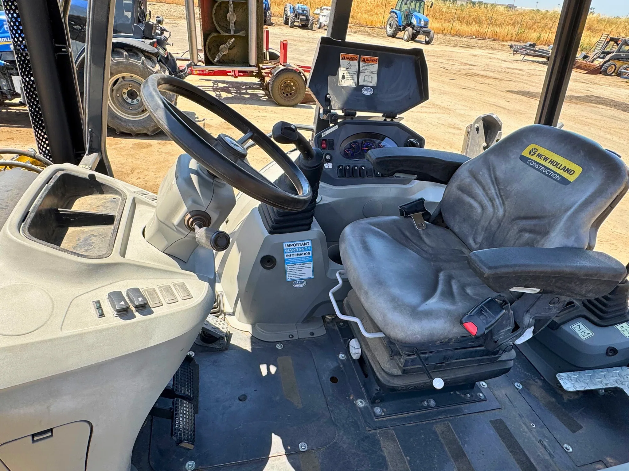 Actual stock photo of New Holland B95D, stock 000046