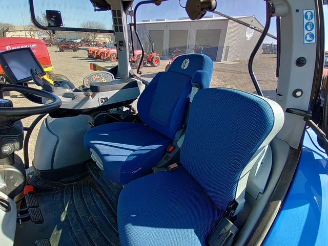 Actual stock photo 3 of 2023 New Holland T7.260 PCSWR, stock F92515