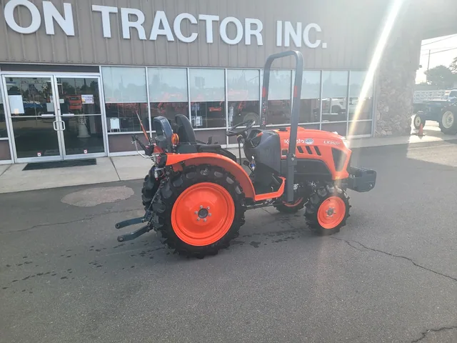 Actual stock photo 5 of 2023 Kubota LX3520DTN, stock 002027