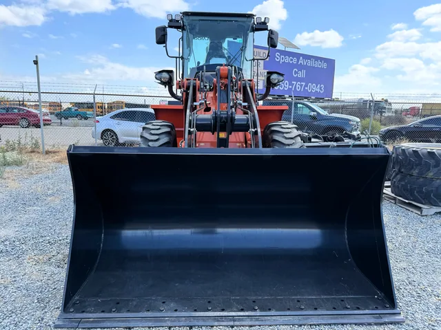Actual stock photo 2 of Hitachi LANDCROS ZW120-6HL, stock 023575