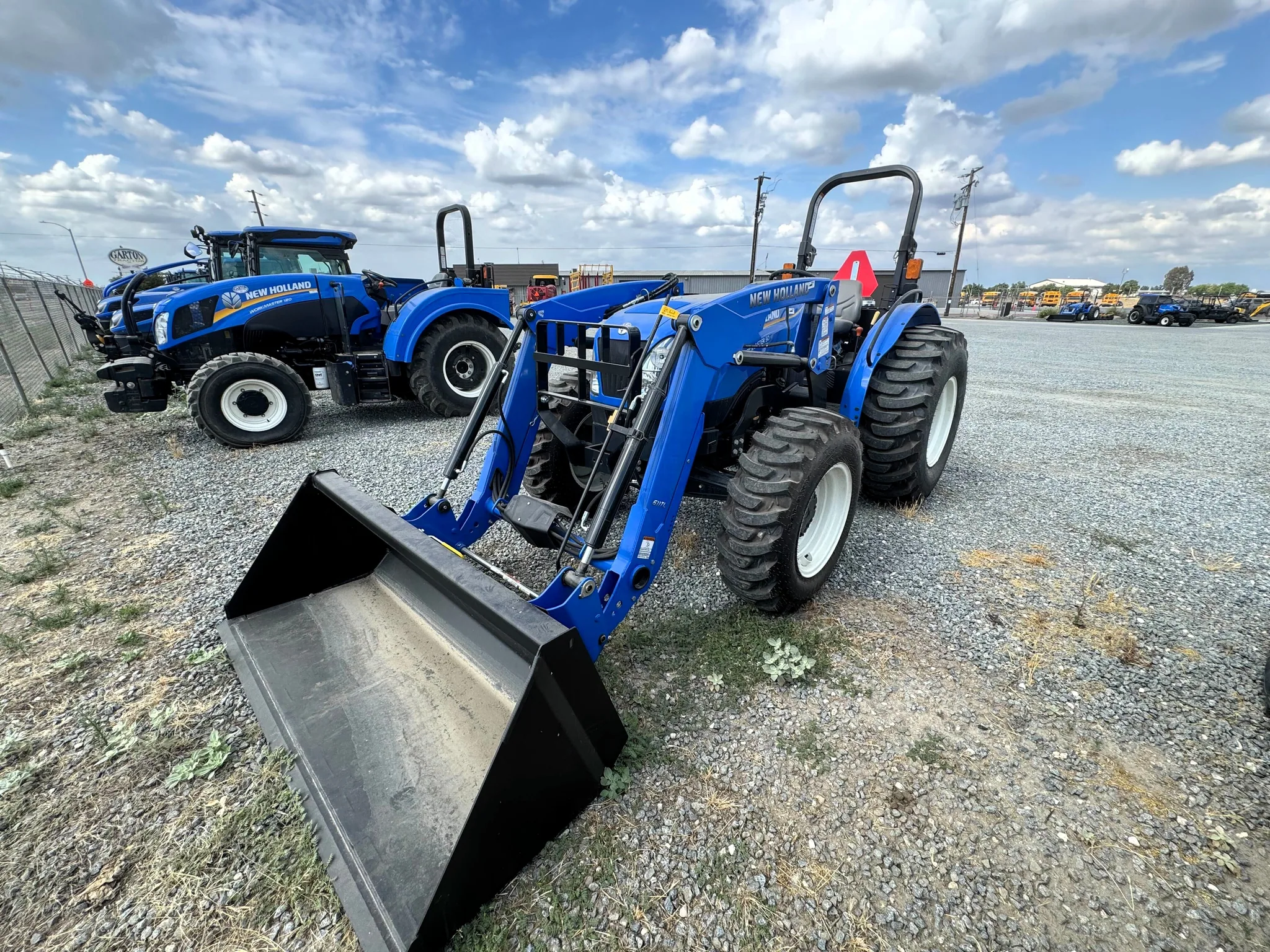 Actual stock photo of New Holland WMR 50, stock 010635