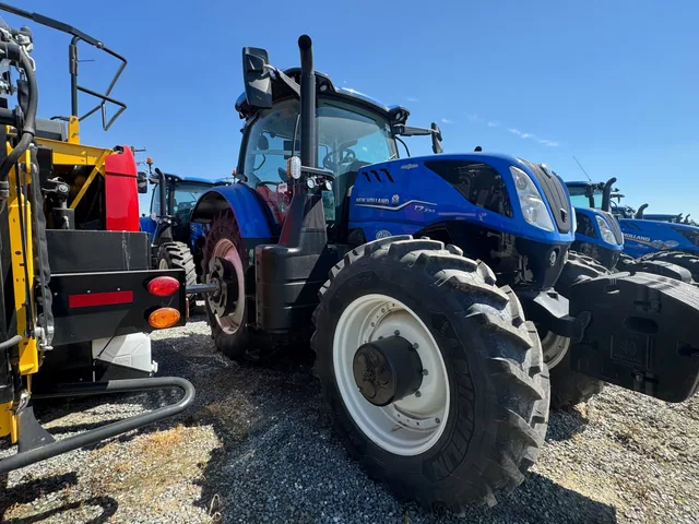 Actual stock photo 4 of 2023 New Holland T7.270 CVT, stock 008856