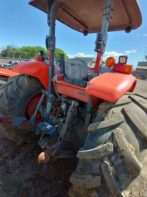Actual stock photo 4 of 2019 Kubota M5-111HD12-1, stock 005867