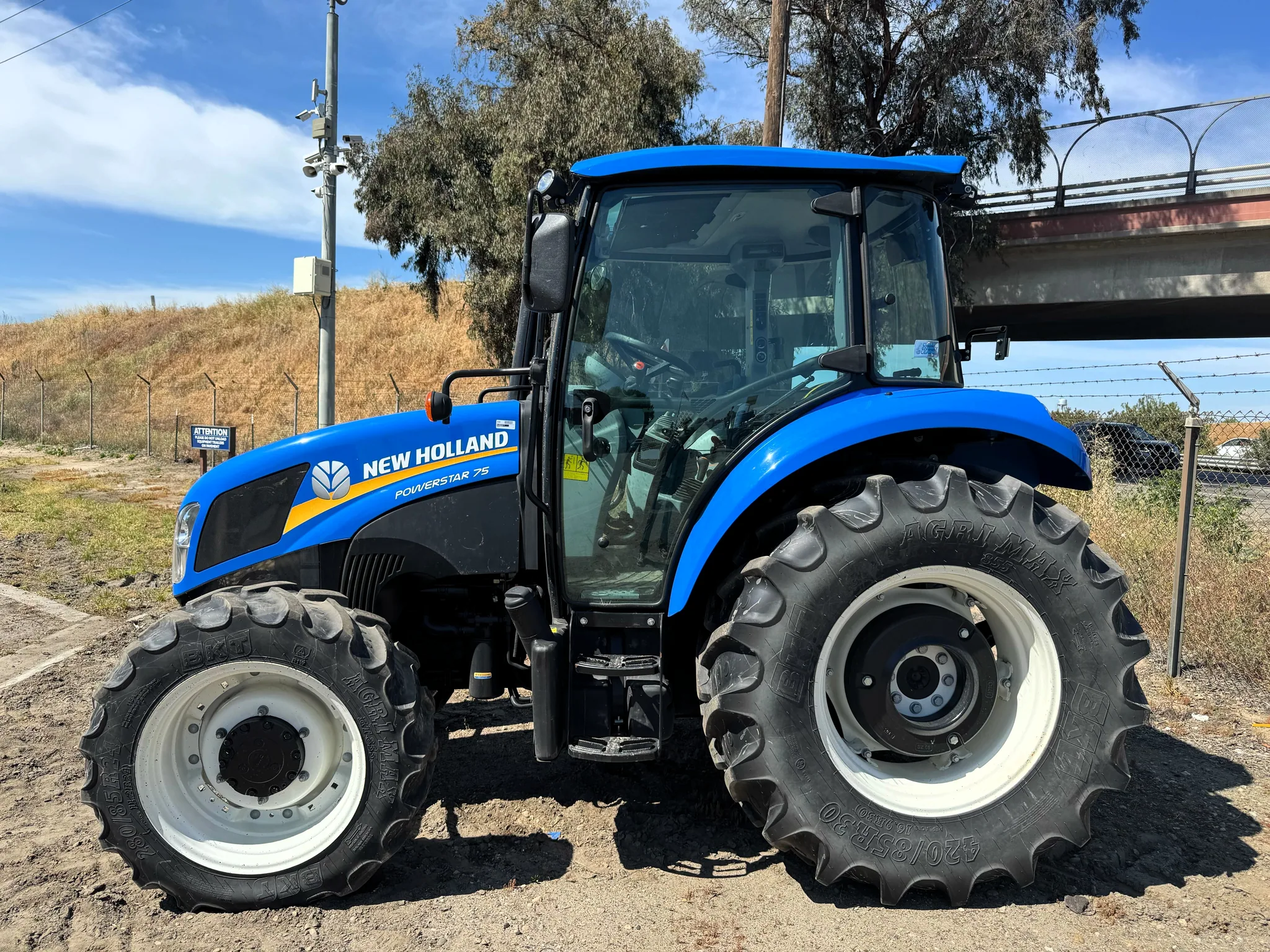 Actual stock photo of New Holland POWERSTAR 75, stock 026368