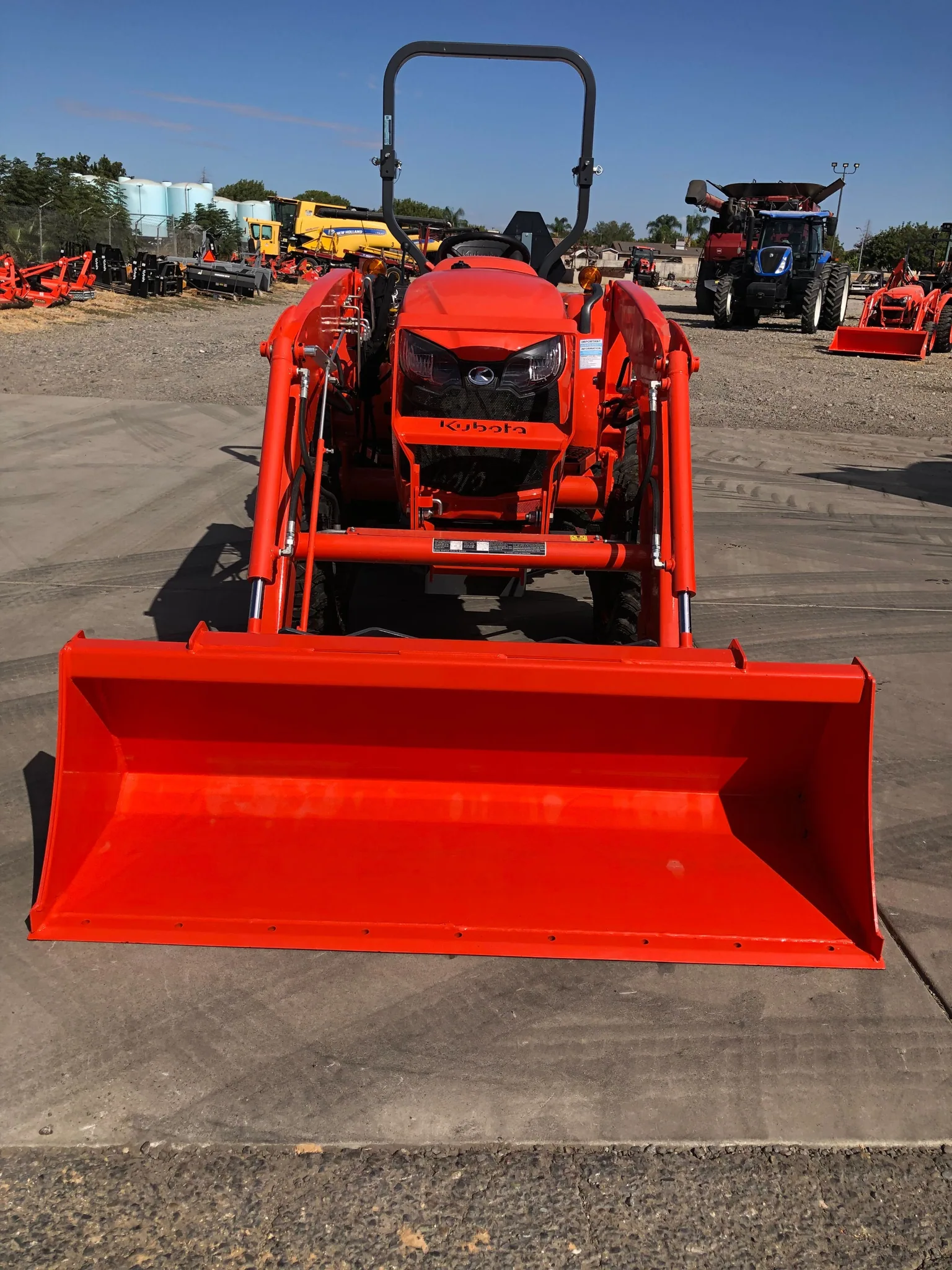 Actual stock photo of Kubota L2502DT, stock 020189