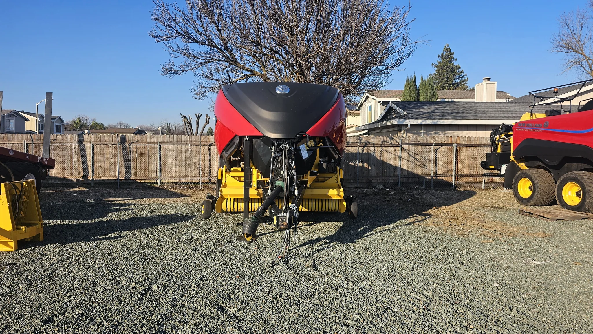 Actual stock photo of New Holland BB340P HD, stock 004310