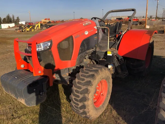 Actual stock photo 3 of Kubota M6L-111SDS, stock C91414