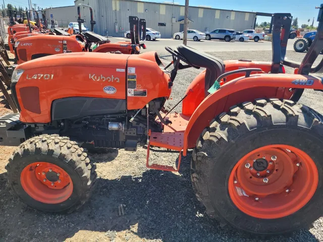 Actual stock photo 3 of Kubota L4701DT, stock 026507