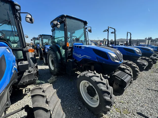 Actual stock photo 4 of 2023 New Holland T4.120F T4B, stock 001468
