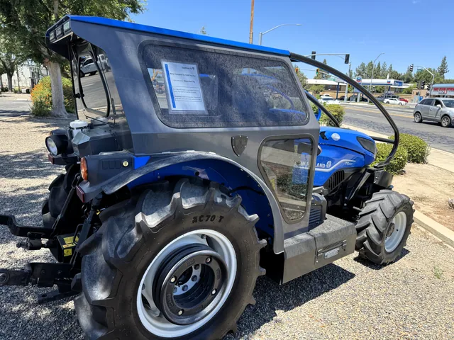Actual stock photo 2 of 2023 New Holland T4.120F T4B, stock 001472
