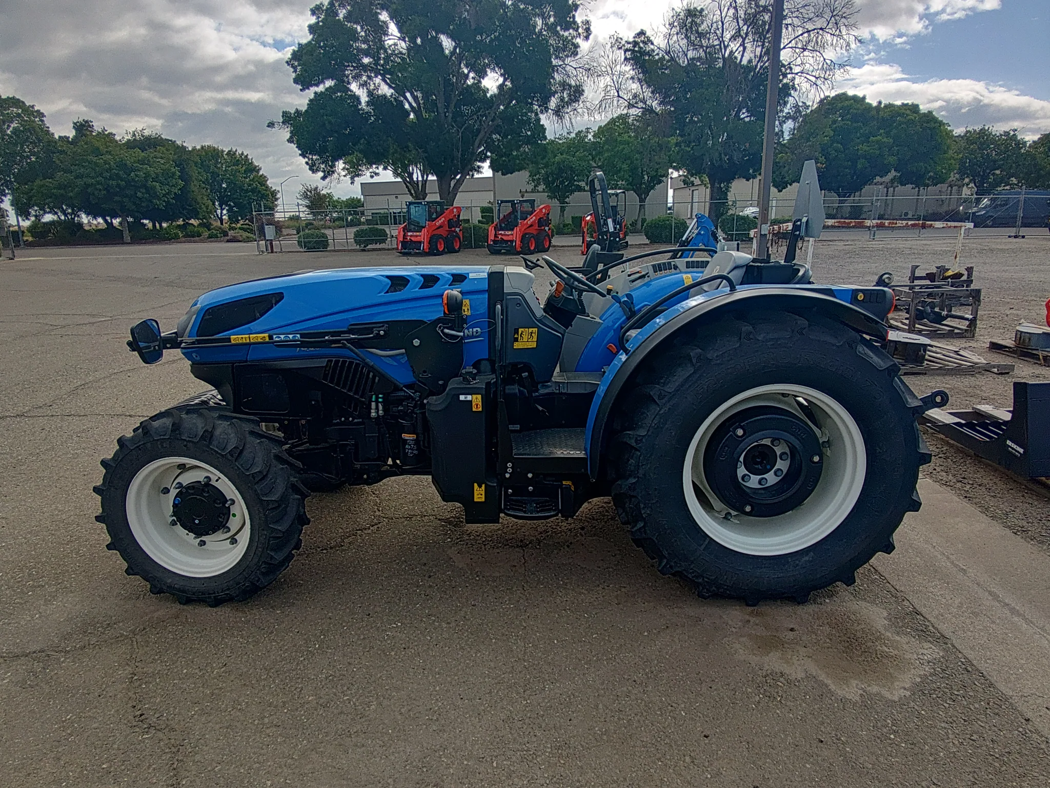 Actual stock photo of New Holland T4.120F T4B, stock 021825