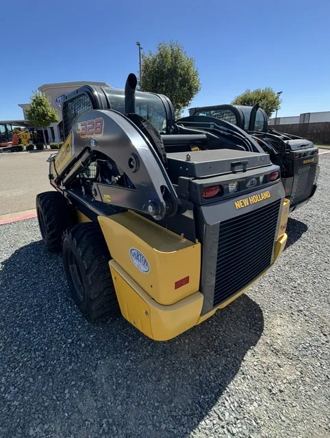 Actual stock photo 5 of 2023 New Holland L328, stock F93004