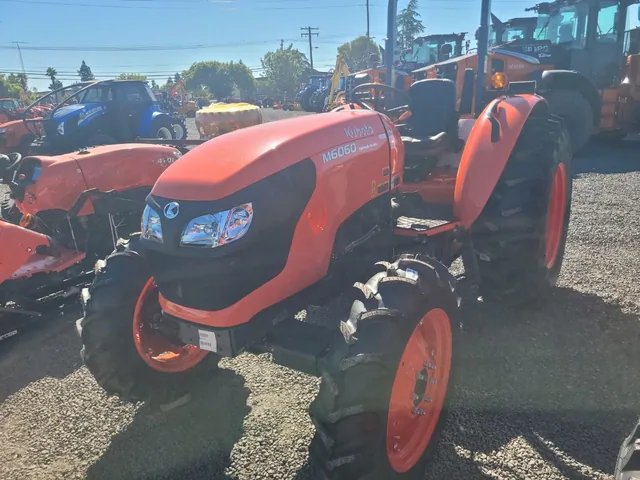Actual stock photo 2 of Kubota M6060HD, stock 025207