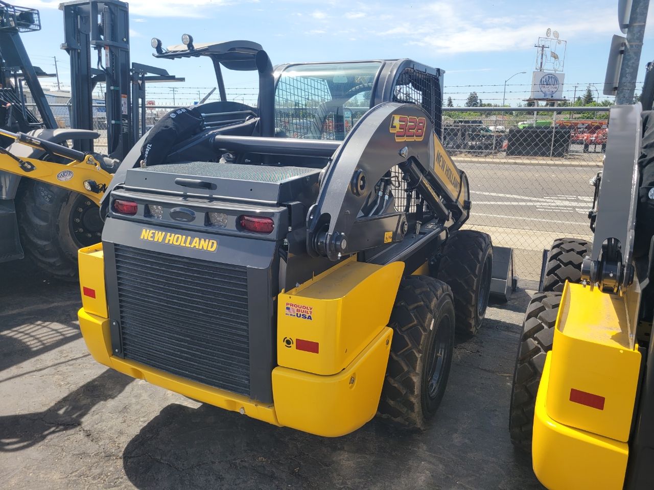 Actual stock photo of New Holland L328, stock 023917