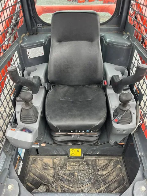 Actual stock photo 4 of Kubota Construction SVL75-2, stock K99883
