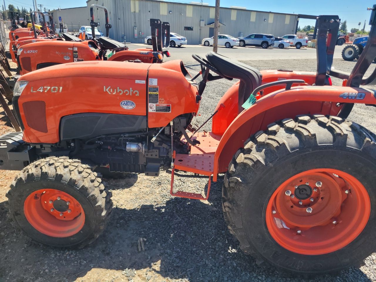 Actual stock photo of Kubota L4701DT, stock 026507