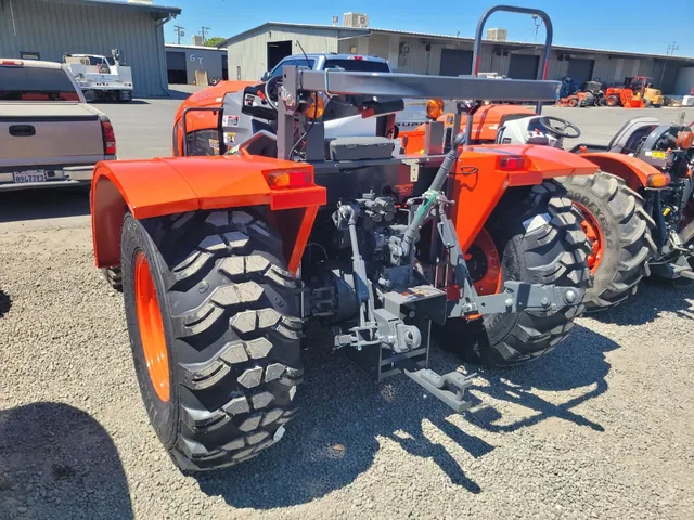 Actual stock photo 4 of Kubota M6L-111SDS, stock 026186