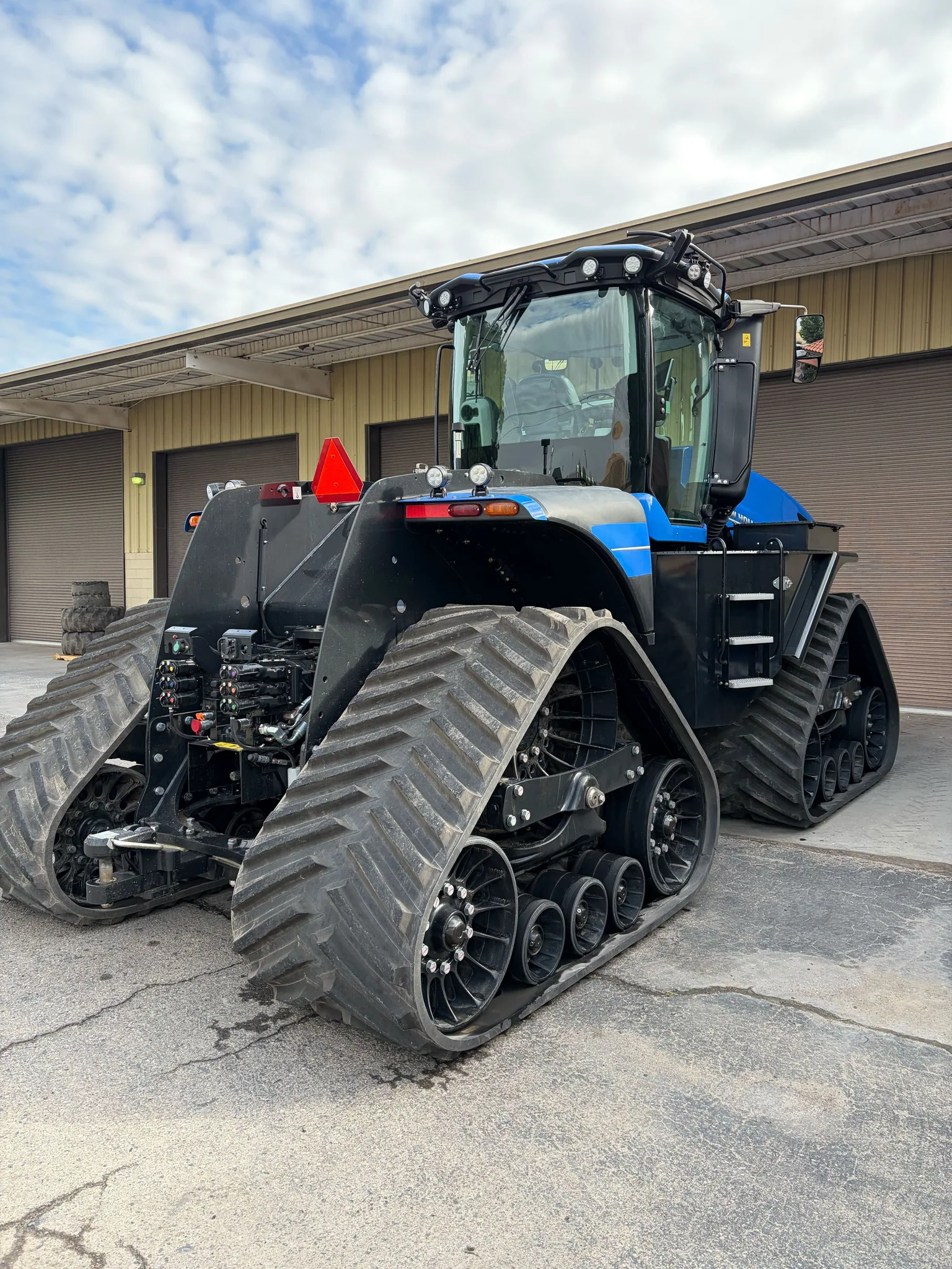 Actual stock photo of New Holland T9.655, stock 027349