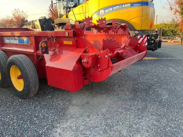 Actual stock photo 2 of New Holland 195MBS, stock N90953