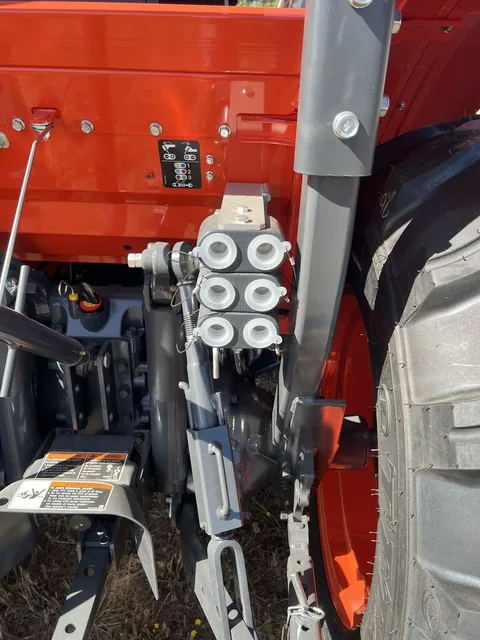 Actual stock photo 3 of Kubota L5070PRM, stock 024280