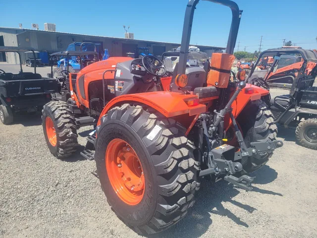 Actual stock photo 3 of Kubota M5L-111-SN, stock 025485