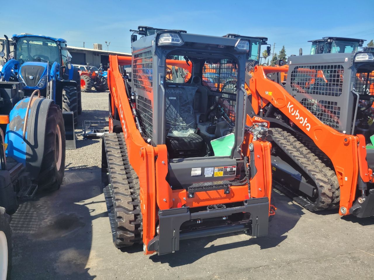Actual stock photo of Kubota Construction SVL75-3HFWVR, stock 025191