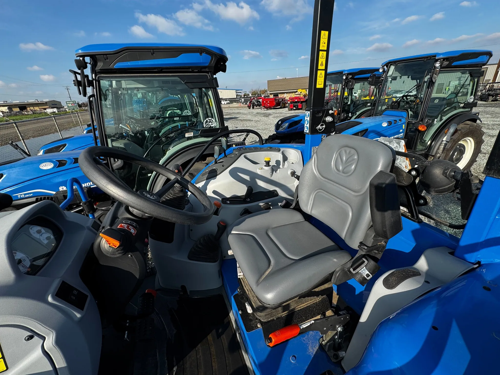 Actual stock photo of New Holland T5.120 DC, stock 010552
