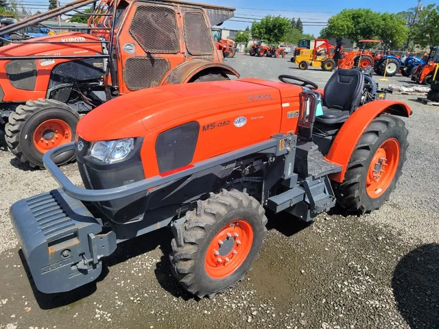 Actual stock photo 4 of 2024 Kubota M5N-092HD12, stock 005403