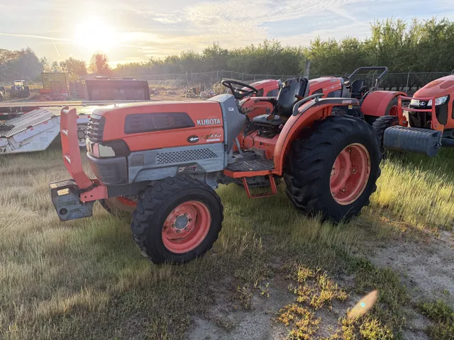 Actual stock photo 5 of Kubota L3830DT, stock C91460
