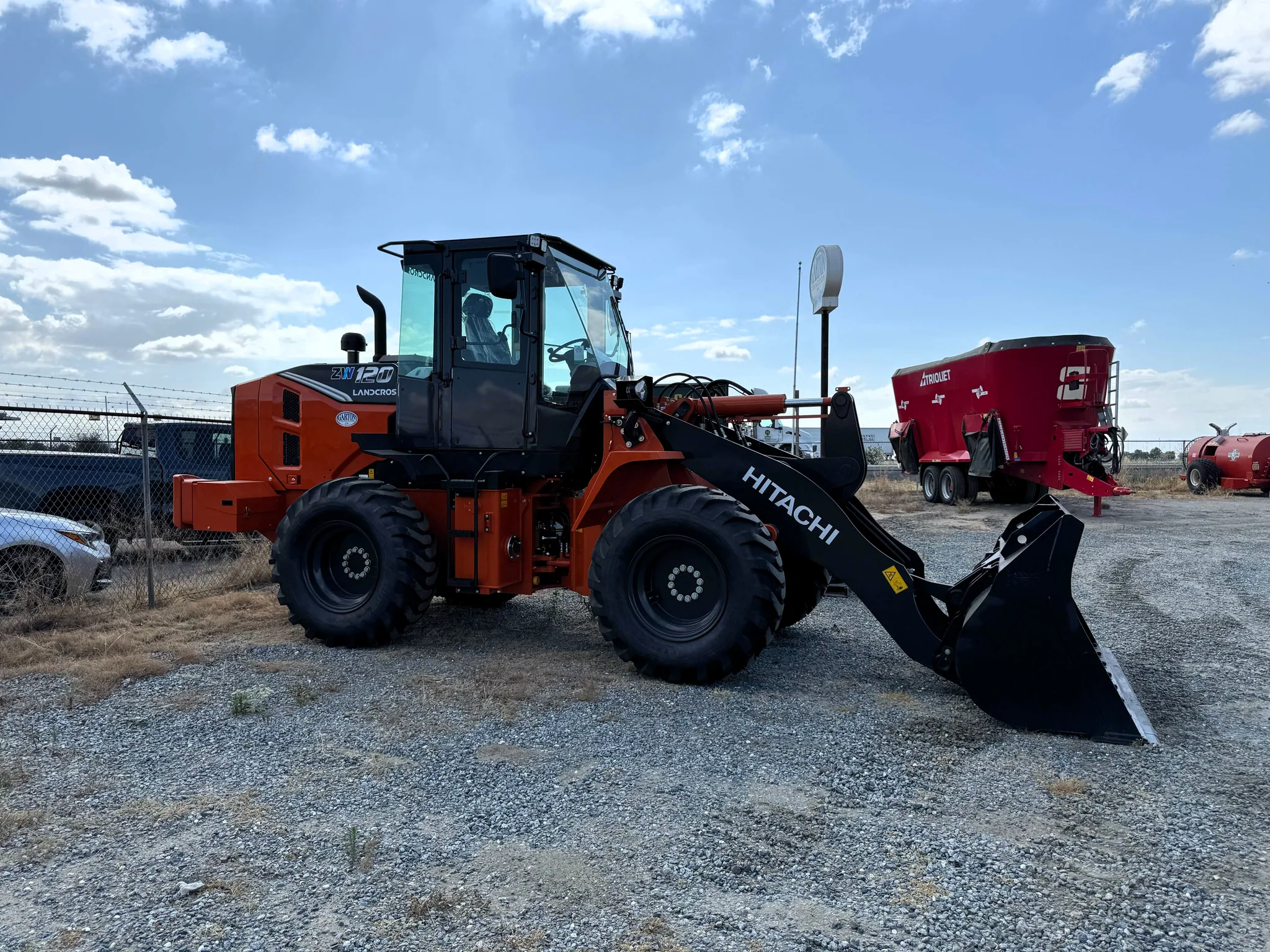 Actual stock photo of Hitachi LANDCROS ZW120-6HL, stock 023575