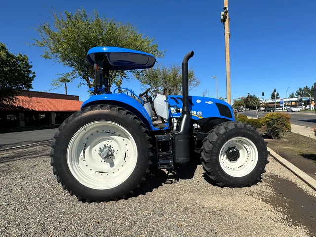 Actual stock photo 3 of 2025 New Holland TS6.140, stock 016233