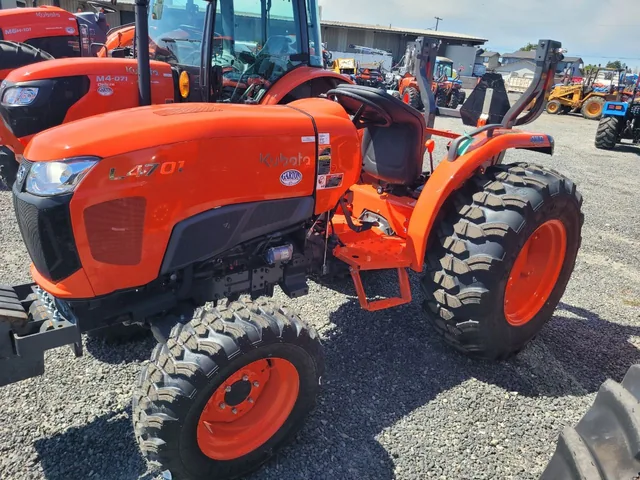 Actual stock photo 3 of Kubota L4701DT, stock 026504